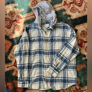 Men's super cozy American Eagle flannel with detachable gray sweatshirt hood.